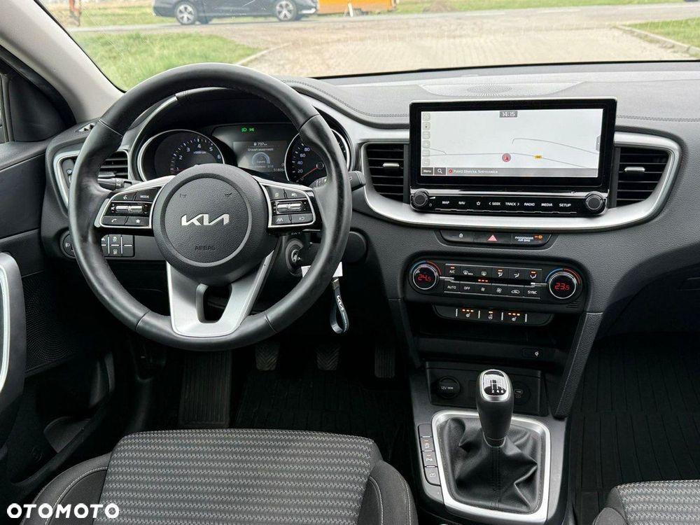 Kia Ceed 1.5 T-GDI Business Line - 23