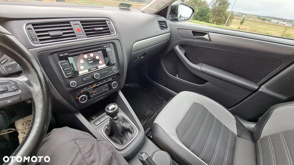 Volkswagen Jetta 1.4 TSI Highline - 5