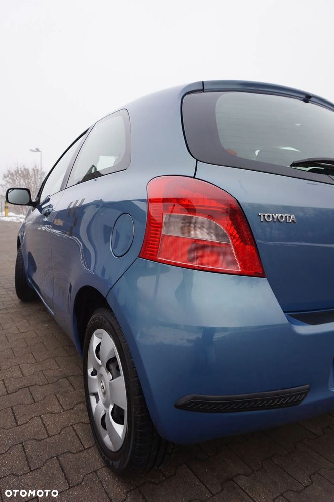 Toyota Yaris - 11