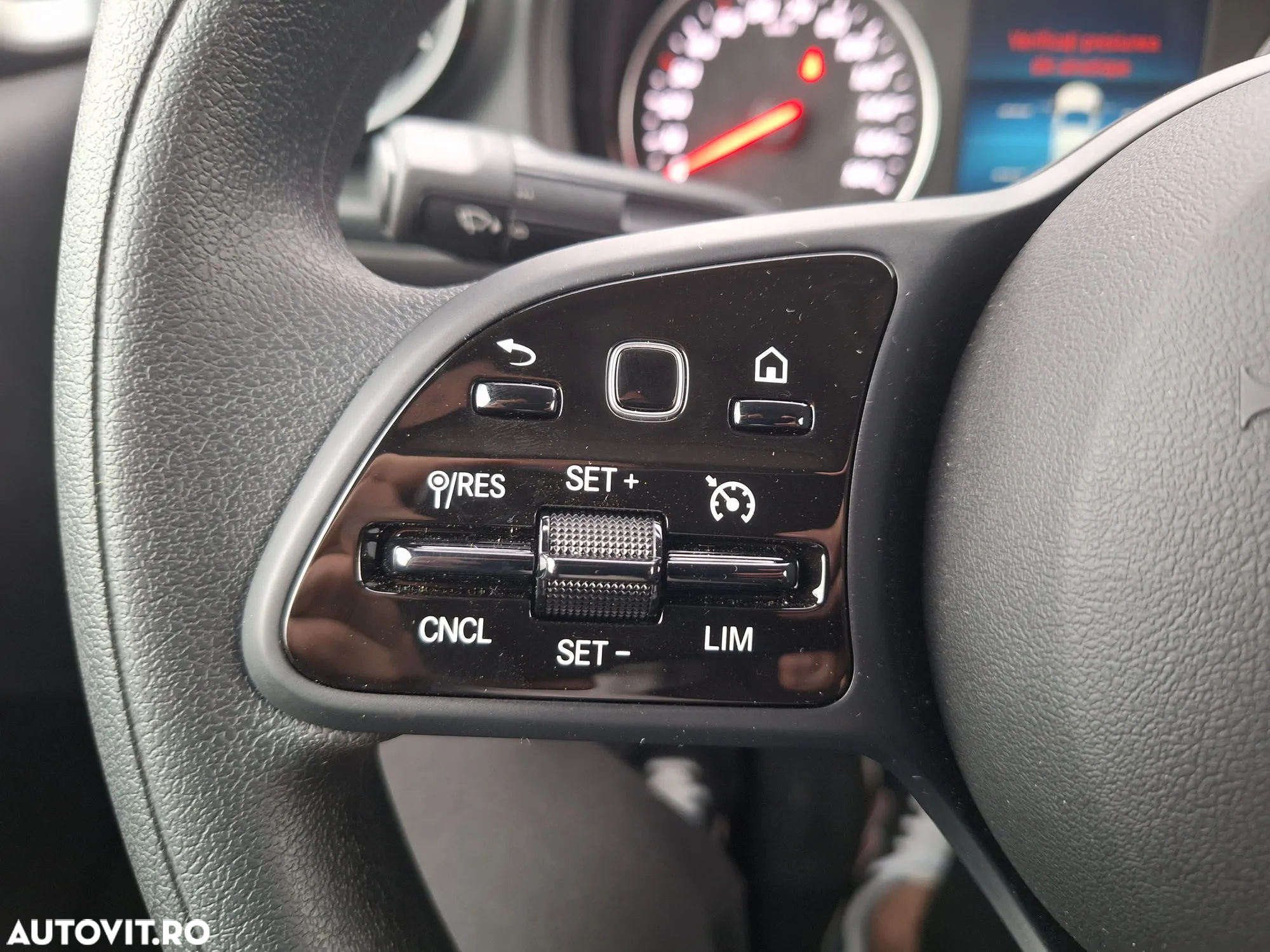 Mercedes-Benz ECitan - 16