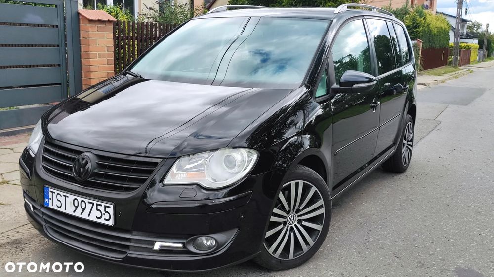 Volkswagen Touran 2.0 TDI DPF Highline - 27