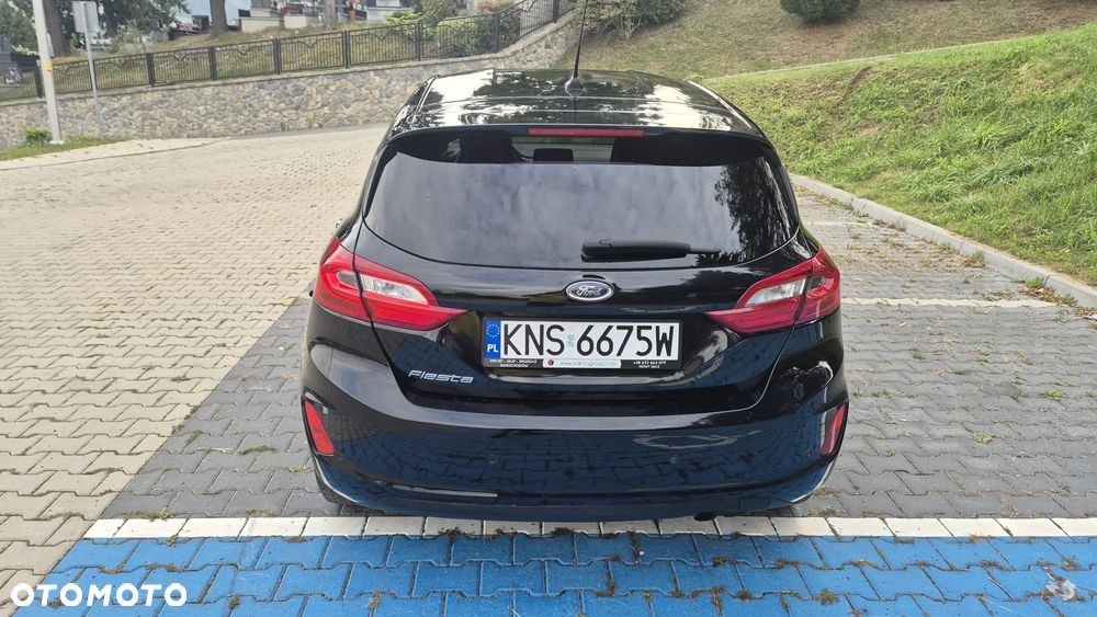 Ford Fiesta 1.0 EcoBoost S&S TITANIUM - 4