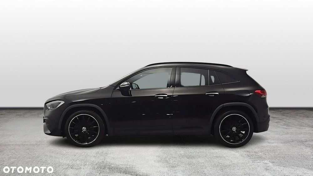 Mercedes-Benz GLA 200 d - 2