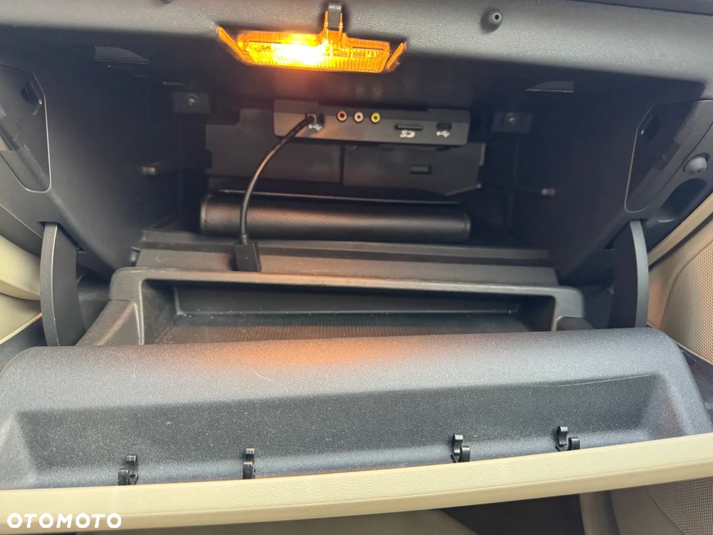 Volvo XC 60 2.4D AWD Summum - 26