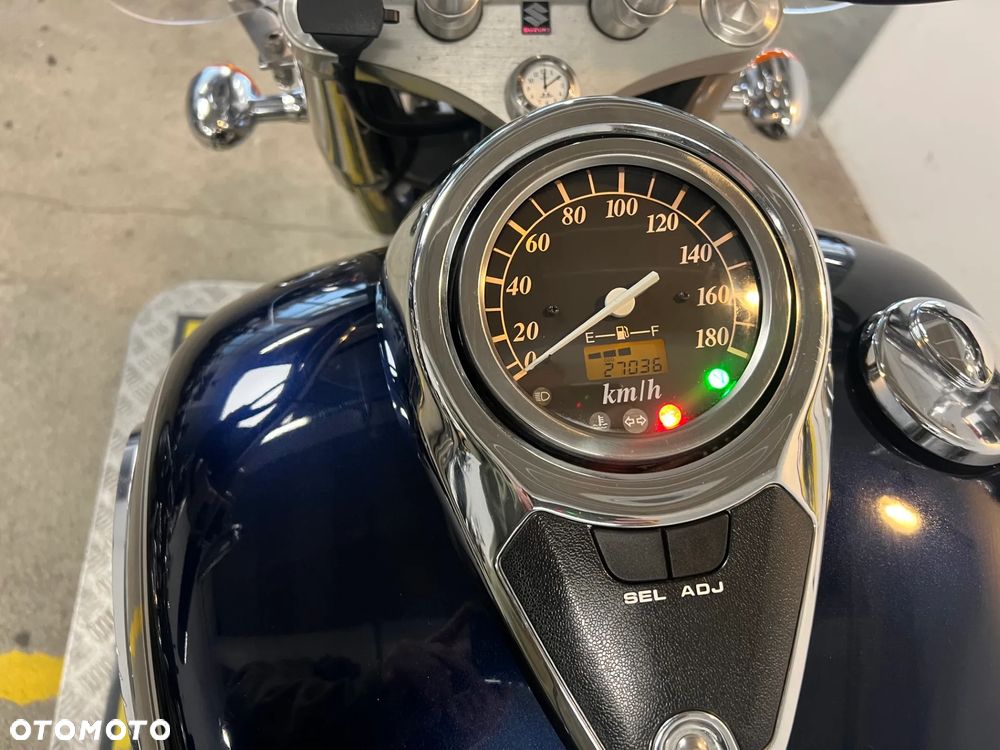 Suzuki VL 800 Volusia - 33