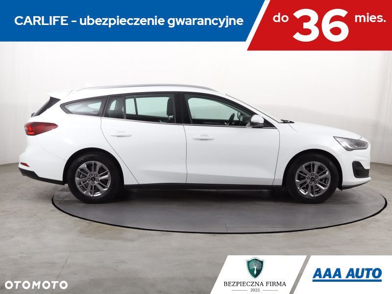 Ford Focus SW - 8