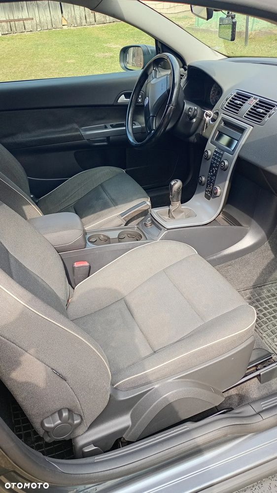 Volvo C30 1.6D - 27