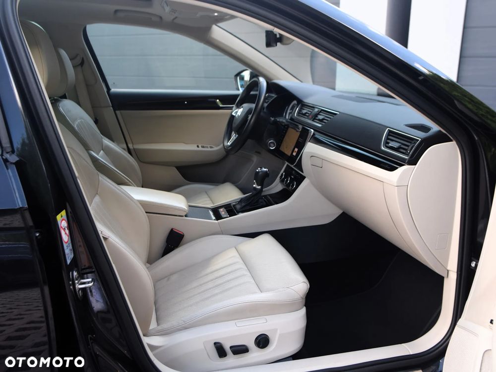Skoda Superb 2.0 TSI 4x4 L&K DSG - 32