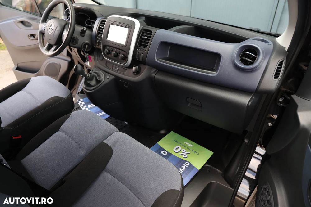 Opel Vivaro - 12