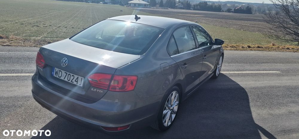 Volkswagen Jetta 2.0 TDI Highline Optimum DSG - 5
