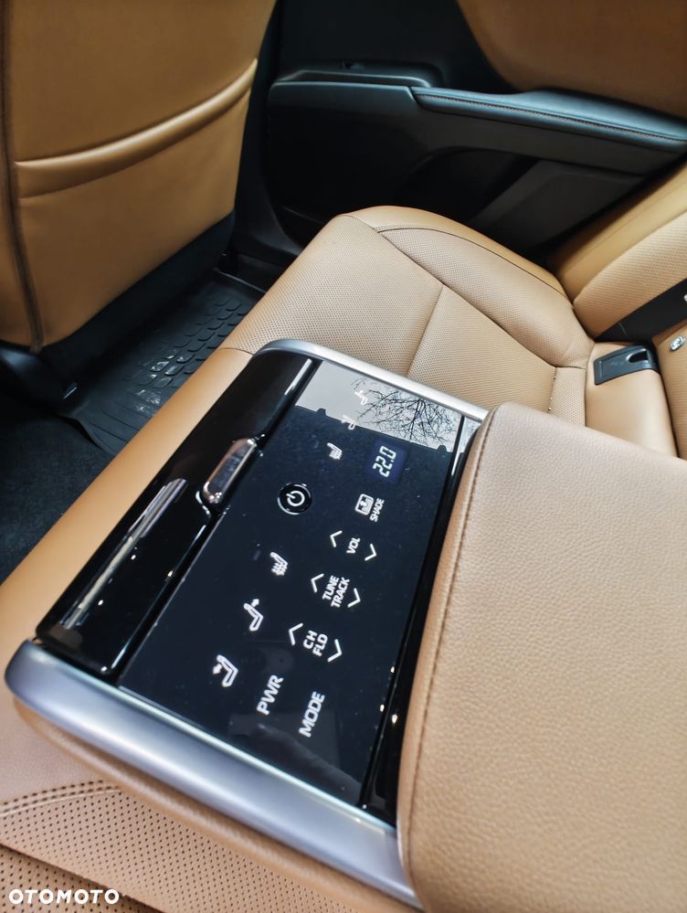 Toyota Camry 2.5 Hybrid Dynamic Force Executive e-CVT - 10