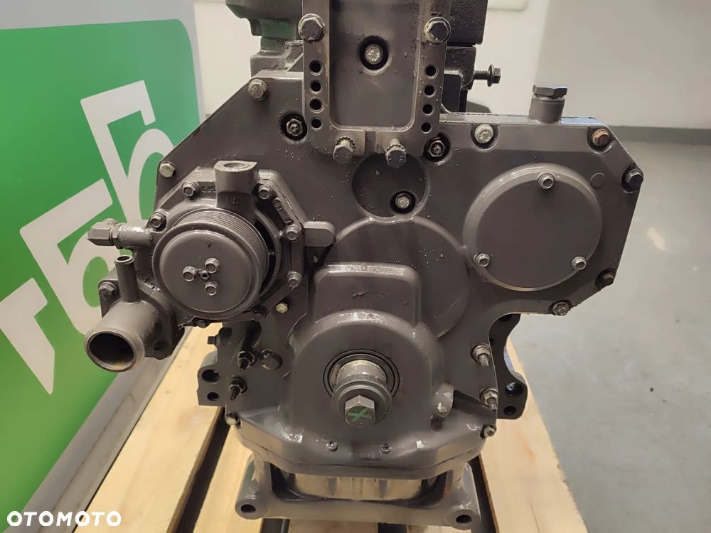 Słupek silnika JD6068 HCQ82 - 10
