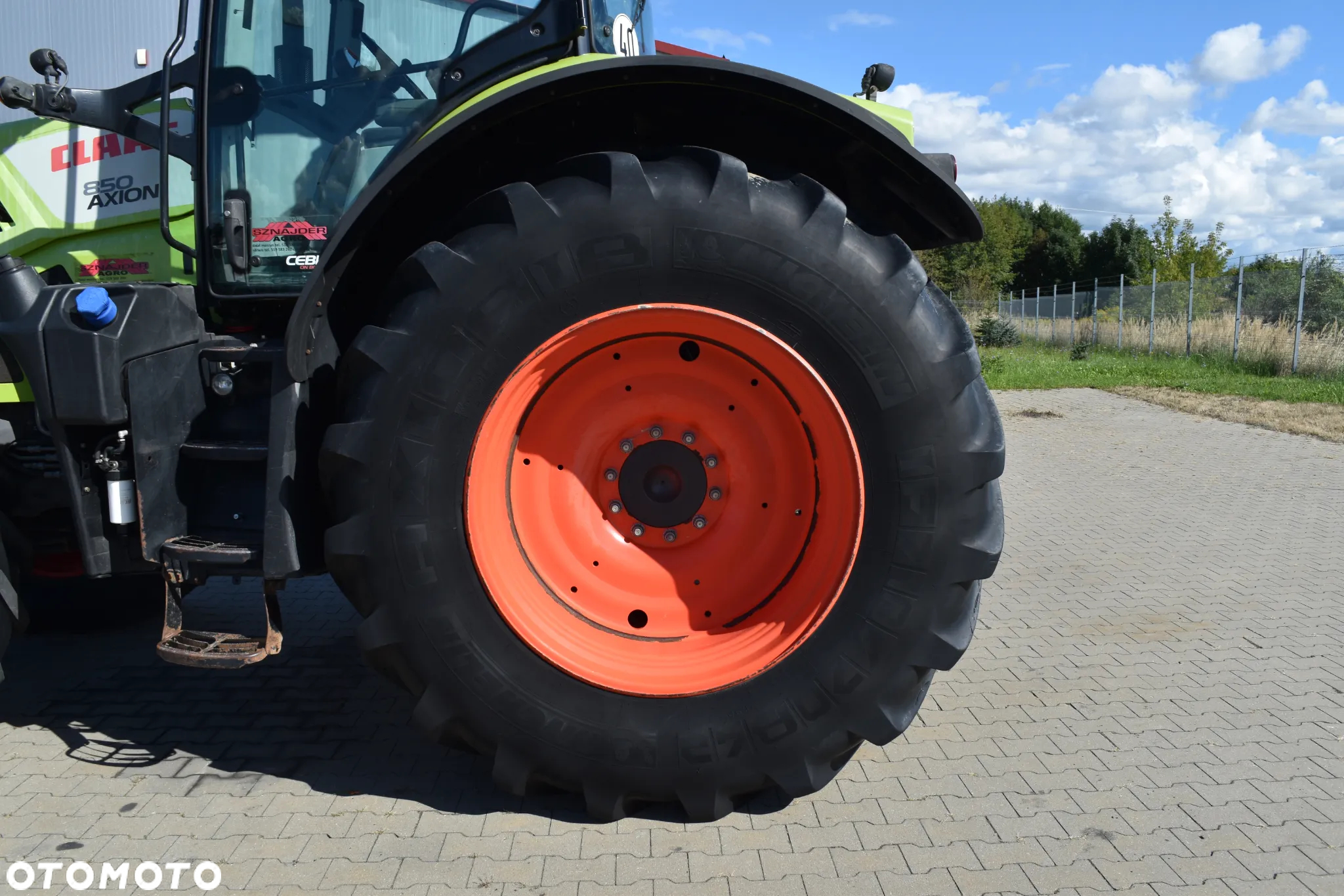 Claas Axion 850 - 14