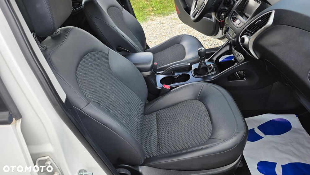 Hyundai ix35 1.6 2WD Fifa World Cup Edition - 21