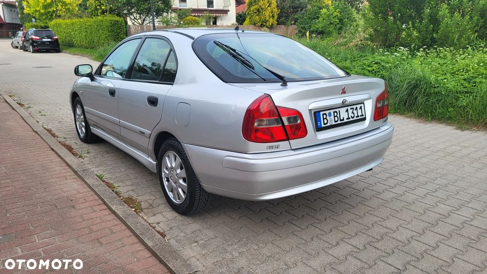 Mitsubishi Carisma 1.8 GDI Comfort - 3