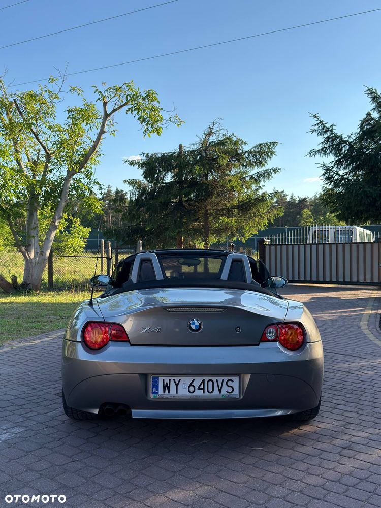 BMW Z4 2.5i - 10