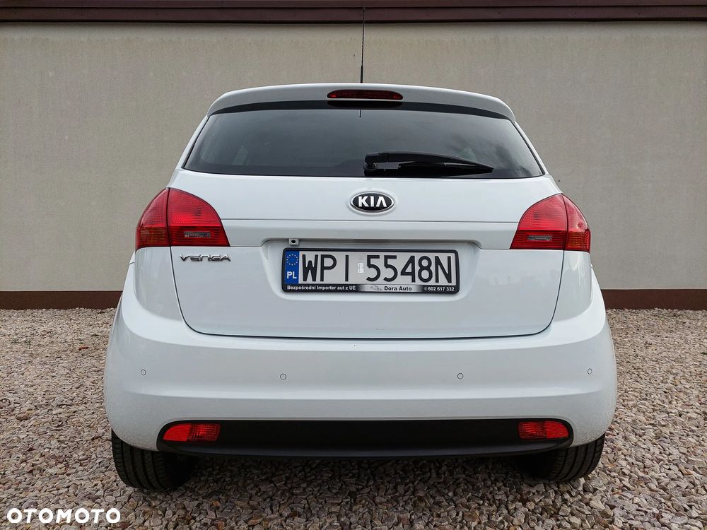 Kia Venga 1.6 CVVT Titanium Collection - 9
