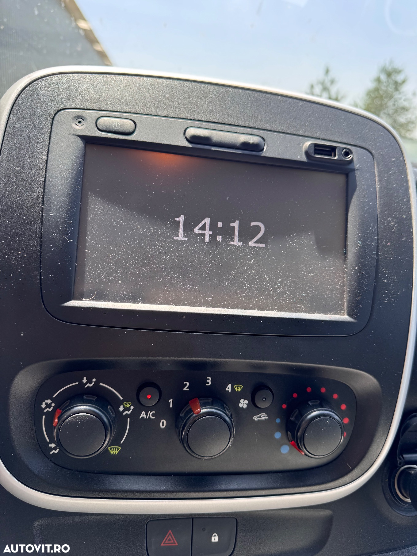 Renault Trafic - 15