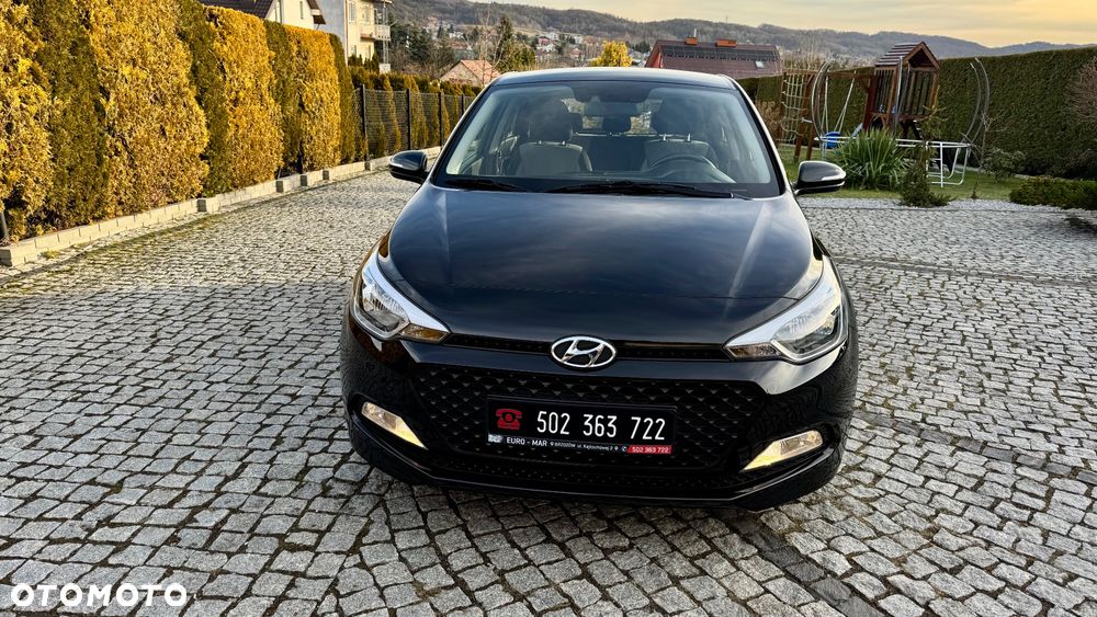 Hyundai i20 blue 1.2 Trend - 7