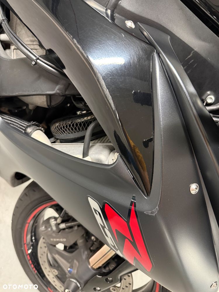 Suzuki GSX-R - 14
