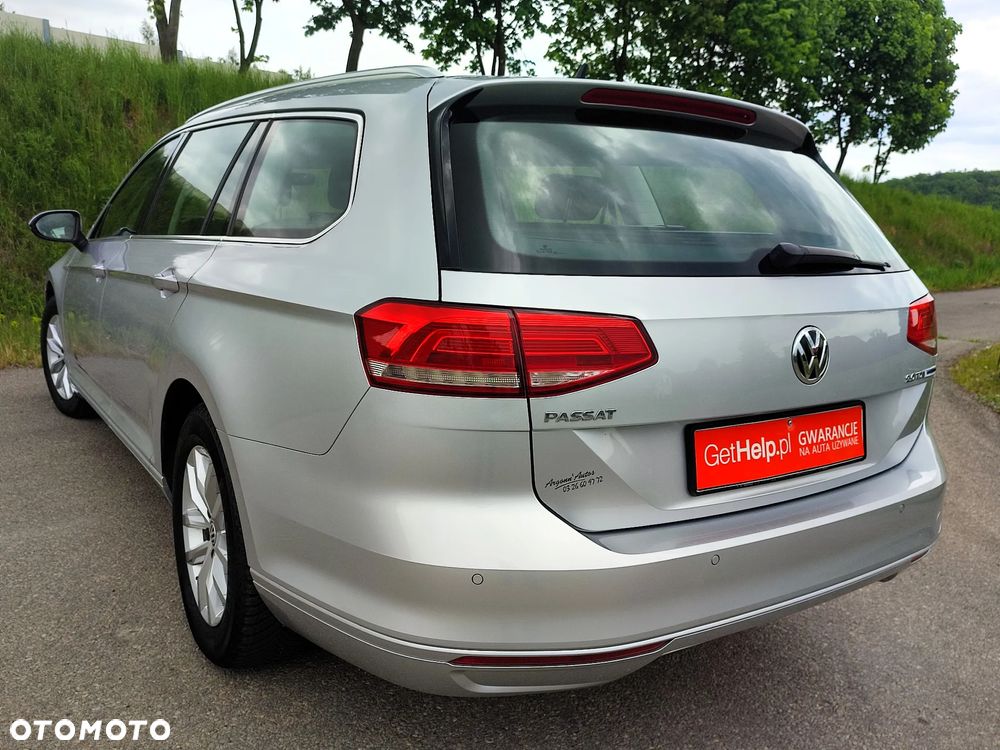 Volkswagen Passat 2.0 TDI (BlueMotion Technology) Highline - 11