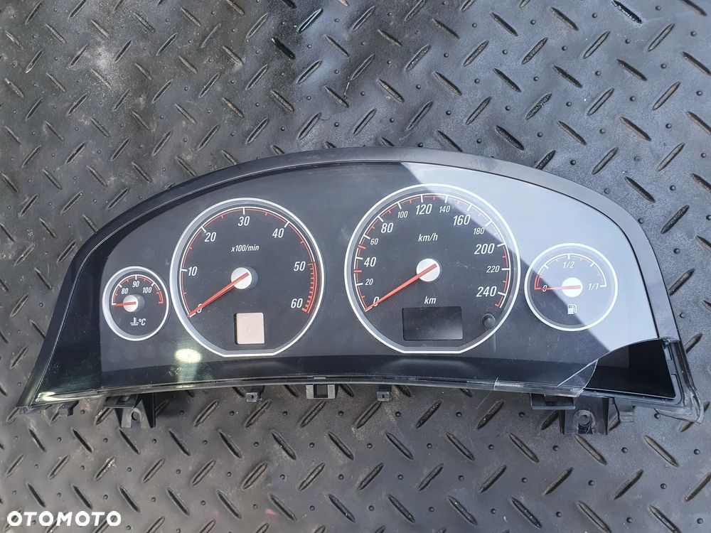 OPEL VECTRA C LICZNIK ZEGARY 1.9D 13186672CS WERSJA EUROPEJSKA POSIADAM 2 SZT - 1