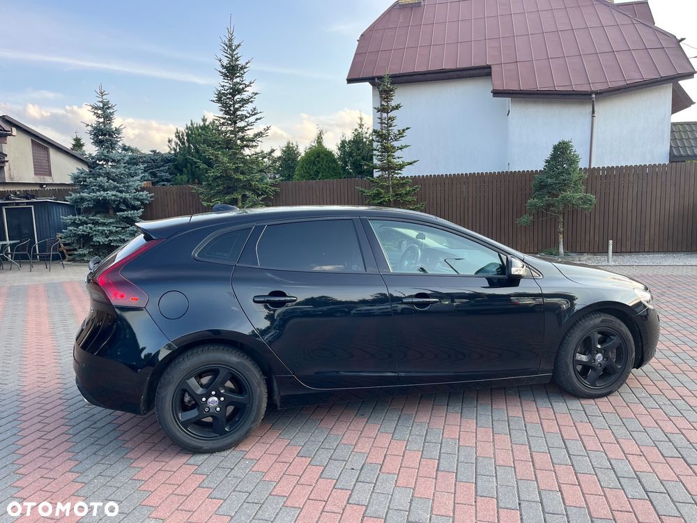 Volvo V40 D4 Momentum - 4