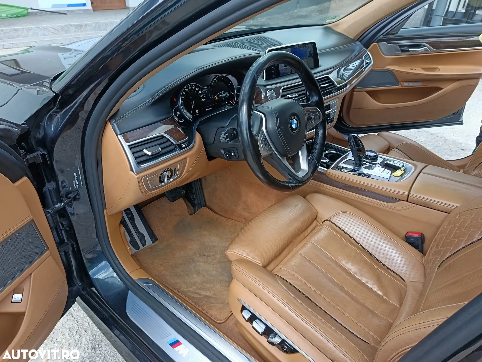 BMW Seria 7 740d xDrive - 17