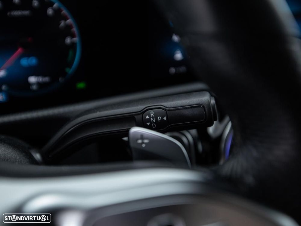 Mercedes-Benz CLA 250 e Shooting Brake AMG Line - 26