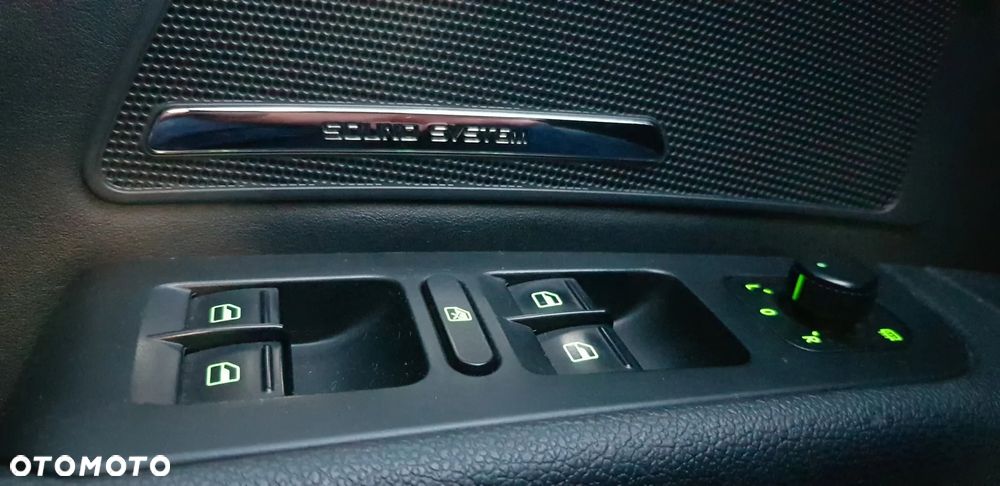 Skoda Superb 2.0 TDI Elegance DSG - 18