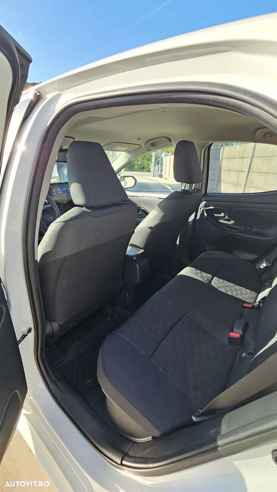 Toyota Yaris 1.5 VVT-i HSD Dynamic - 7