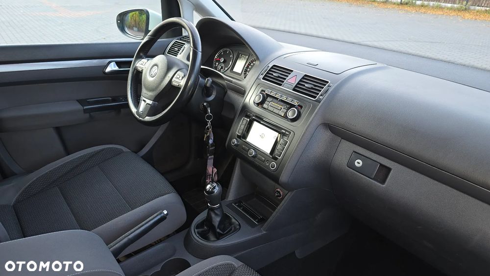 Volkswagen Touran 1.6 TDI DPF Highline - 6