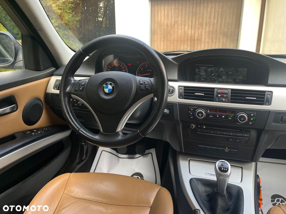 BMW Seria 3 - 17