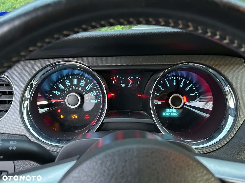 Ford Mustang 3.7 V6 - 8