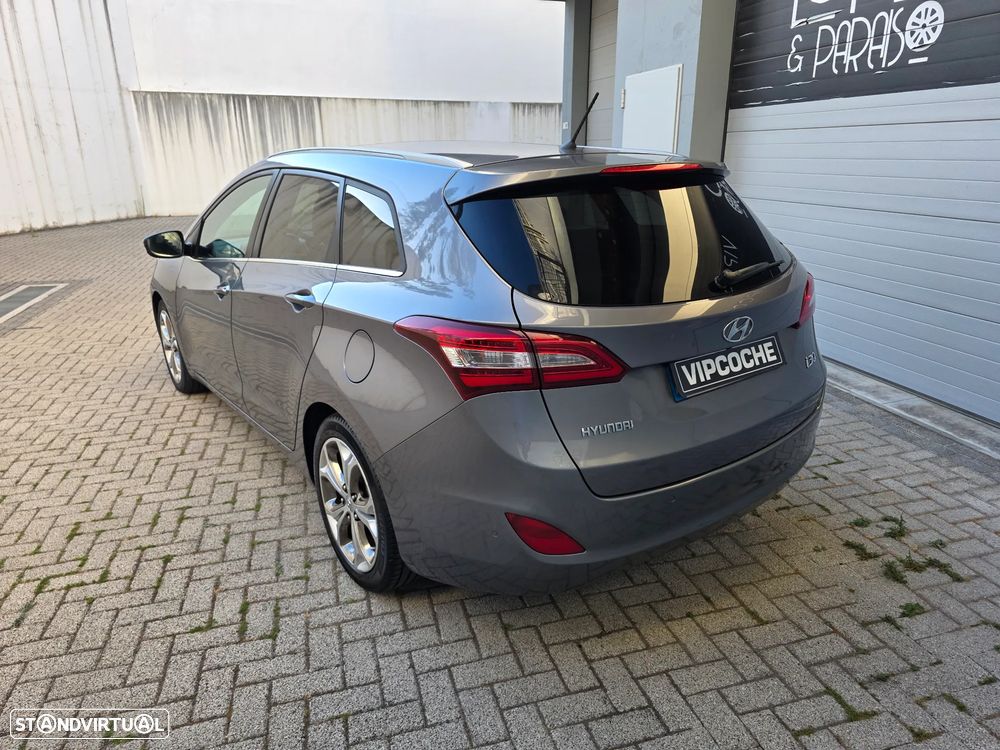 Hyundai i30 SW 1.6 CRDi Style J17 - 27