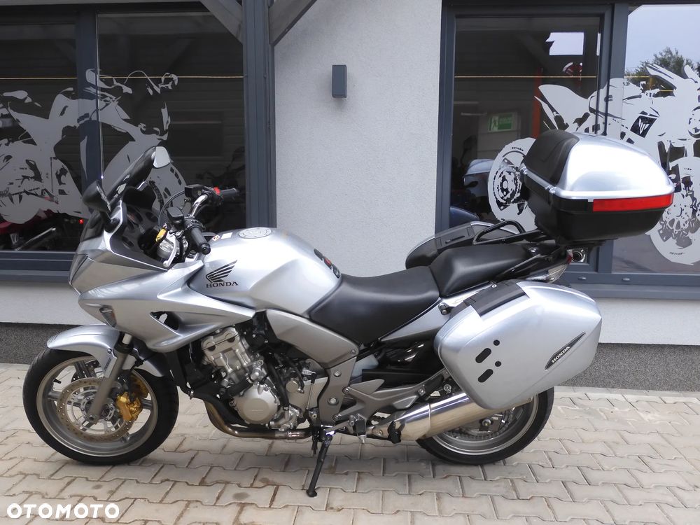 Honda CBF - 32