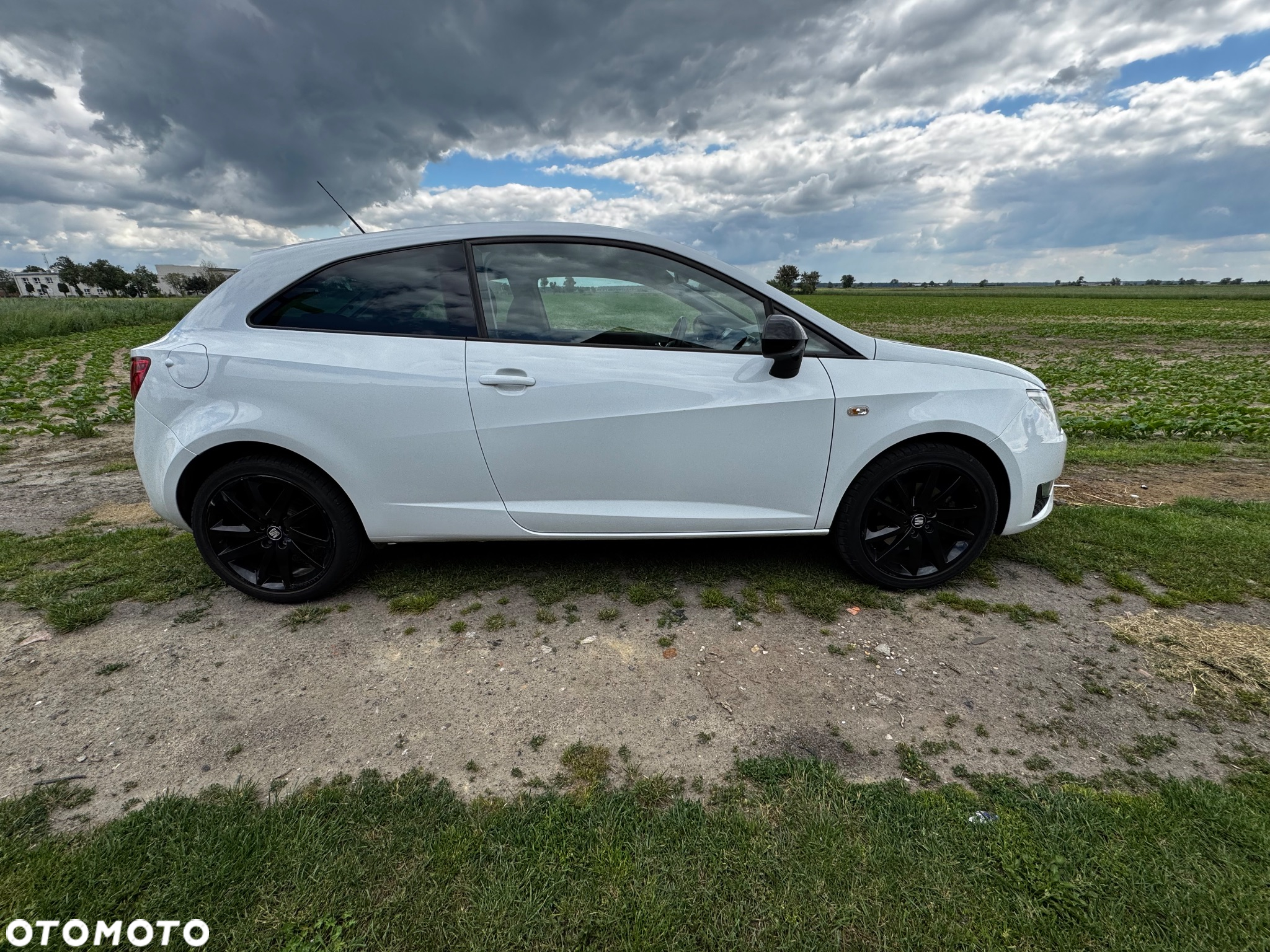 Seat Ibiza SC 1.4 TDI S&S FR - 4