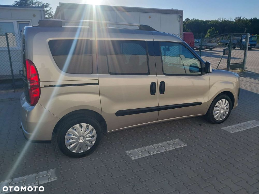 Fiat Doblo 1.4 T-Jet 16V Easy - 9