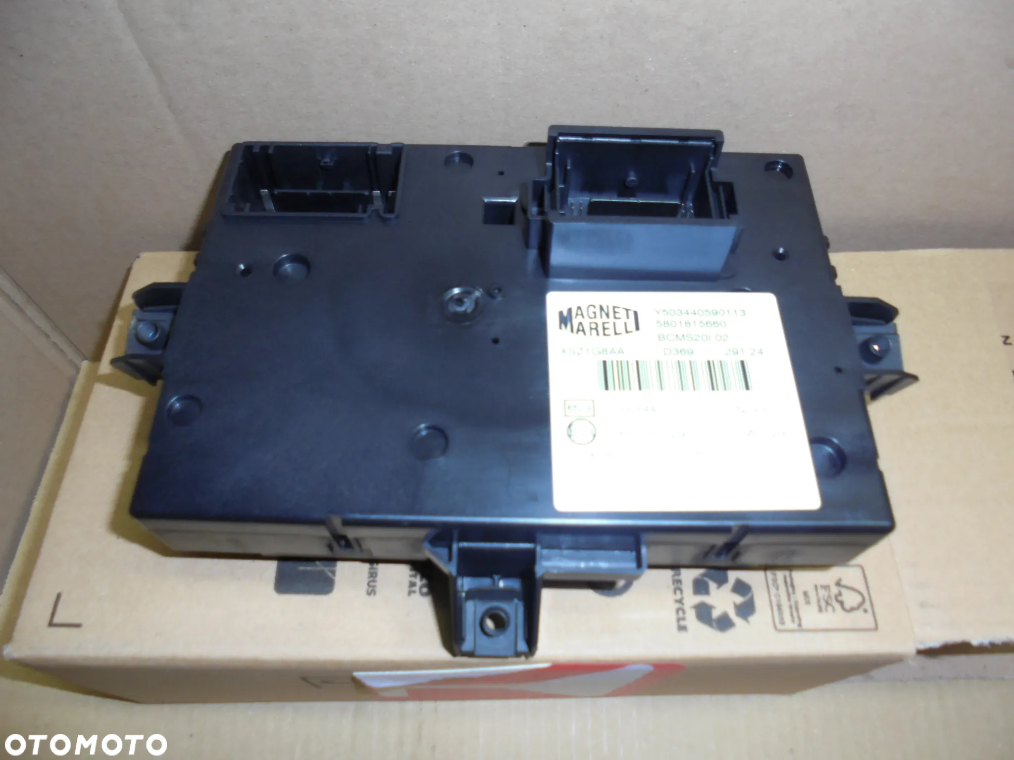 BODY KOMPUTER IVECO DAILY 2014-  MODUŁ BSI 5801815660 - 2