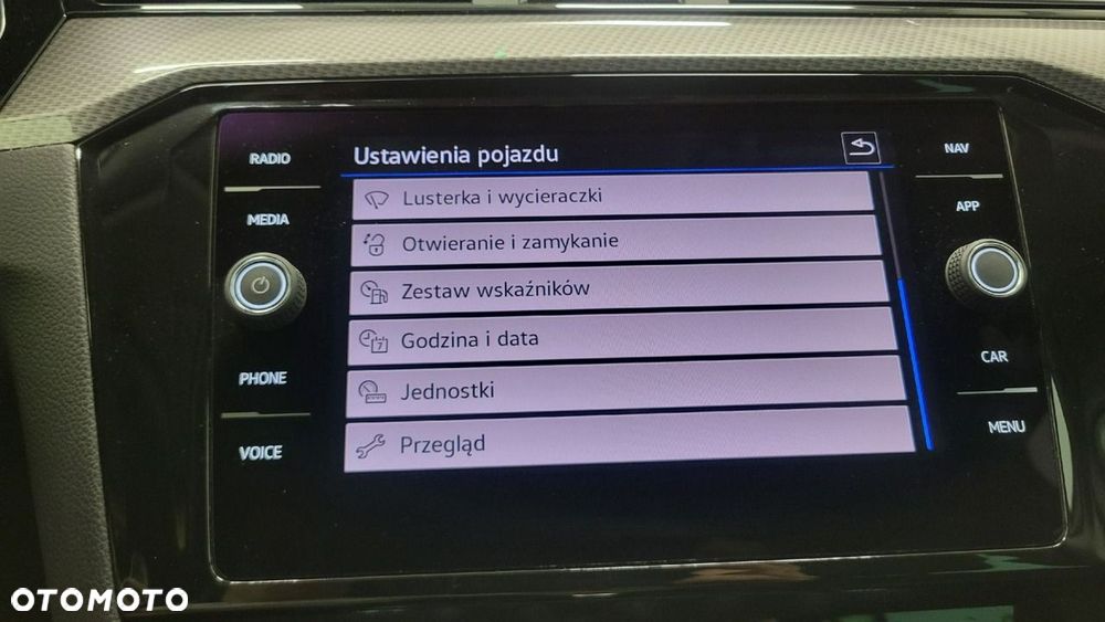 Volkswagen Passat - 19