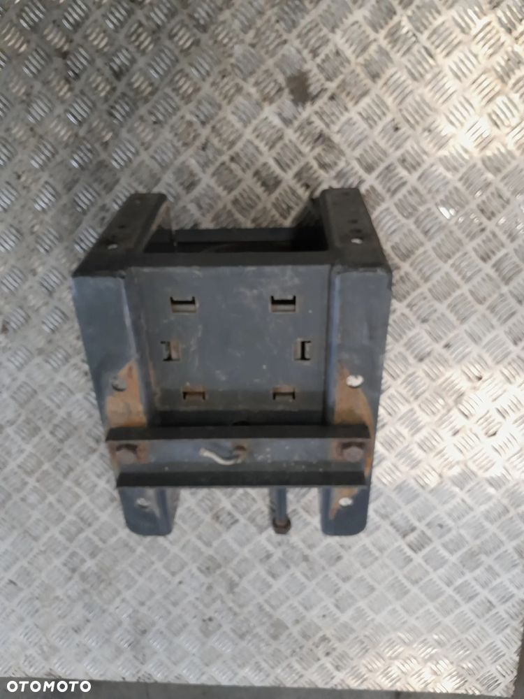 WINDA KOŁA ZAPASOWEGO RENAULT MIDLUM DXI RENAULT GAMA D VOLVO FL II R. 17.5 - 4