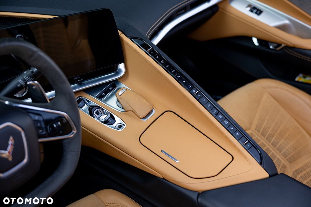 Chevrolet Corvette Stingray 3LT 6.2 V8 Automatik - 24