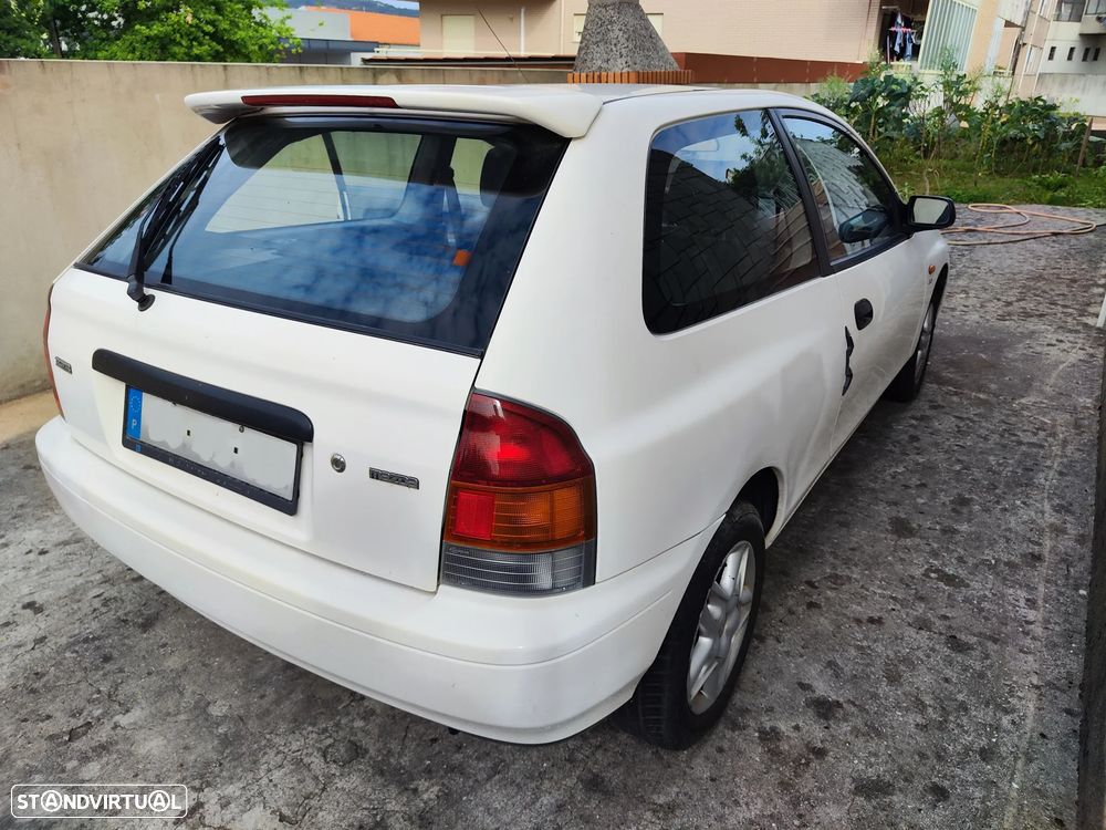 Mazda 323 P 1.3 TA - 3