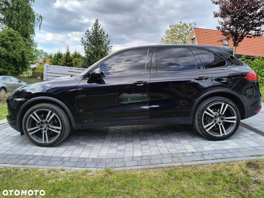 Porsche Cayenne - 5