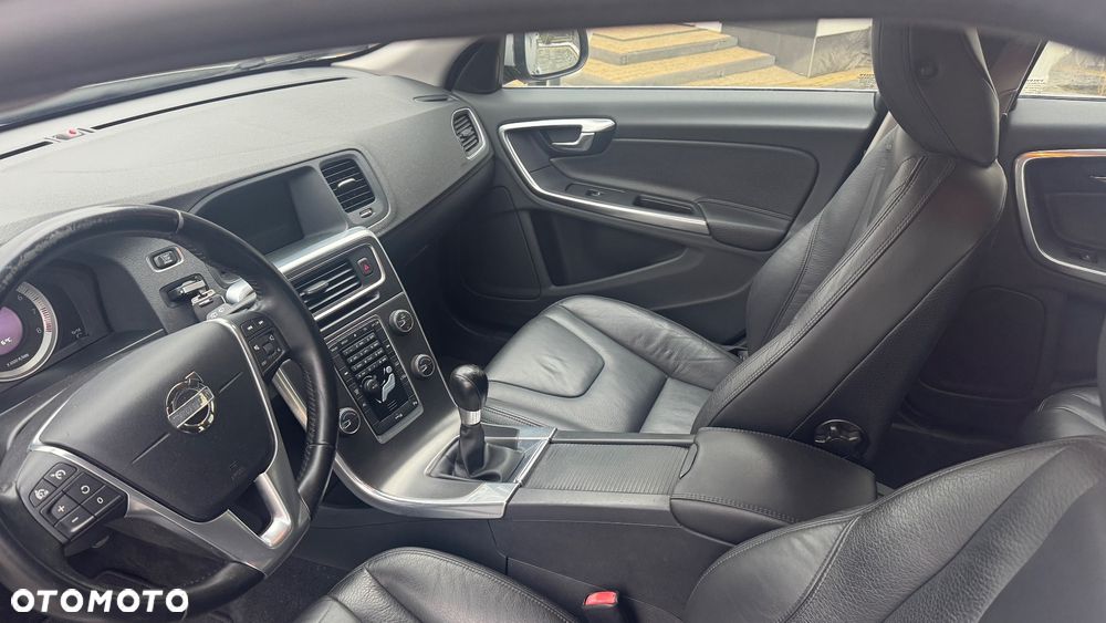 Volvo V60 T4 Edition - 14