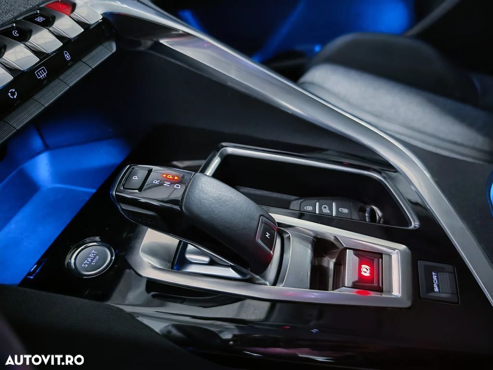 Peugeot 3008 PureTech 130 Stop & Start EAT6 Allure - 22