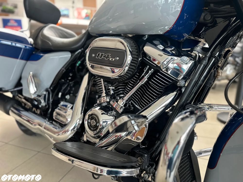 Harley-Davidson Touring Street Glide - 20