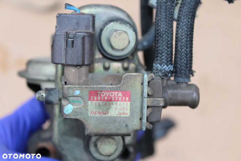 ZAWÓR EGR TOYOTA COROLLA VERSO I E12 2.0 D4D 1CD 25620-27070 - 3