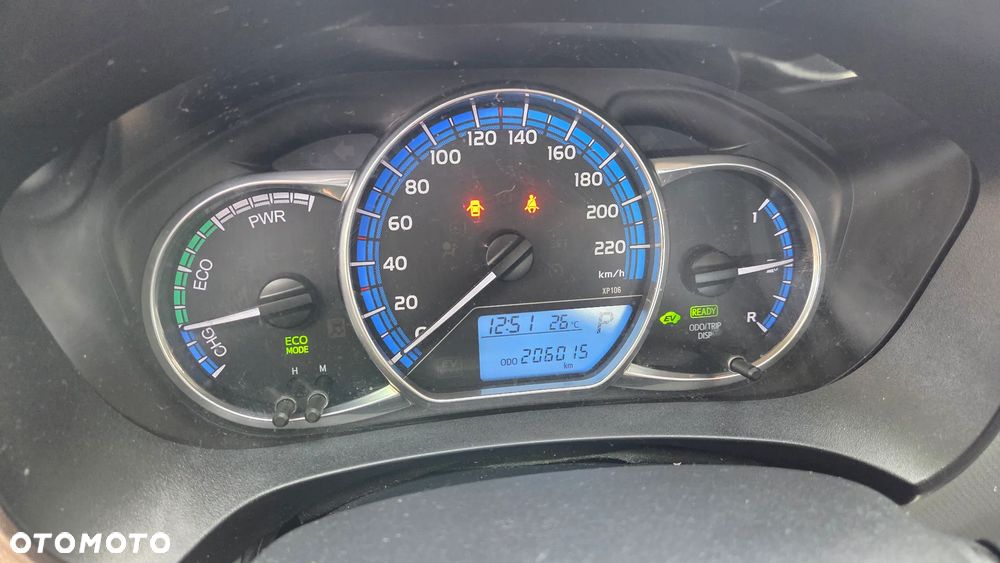 Toyota Yaris Hybrid 100 Dynamic - 15