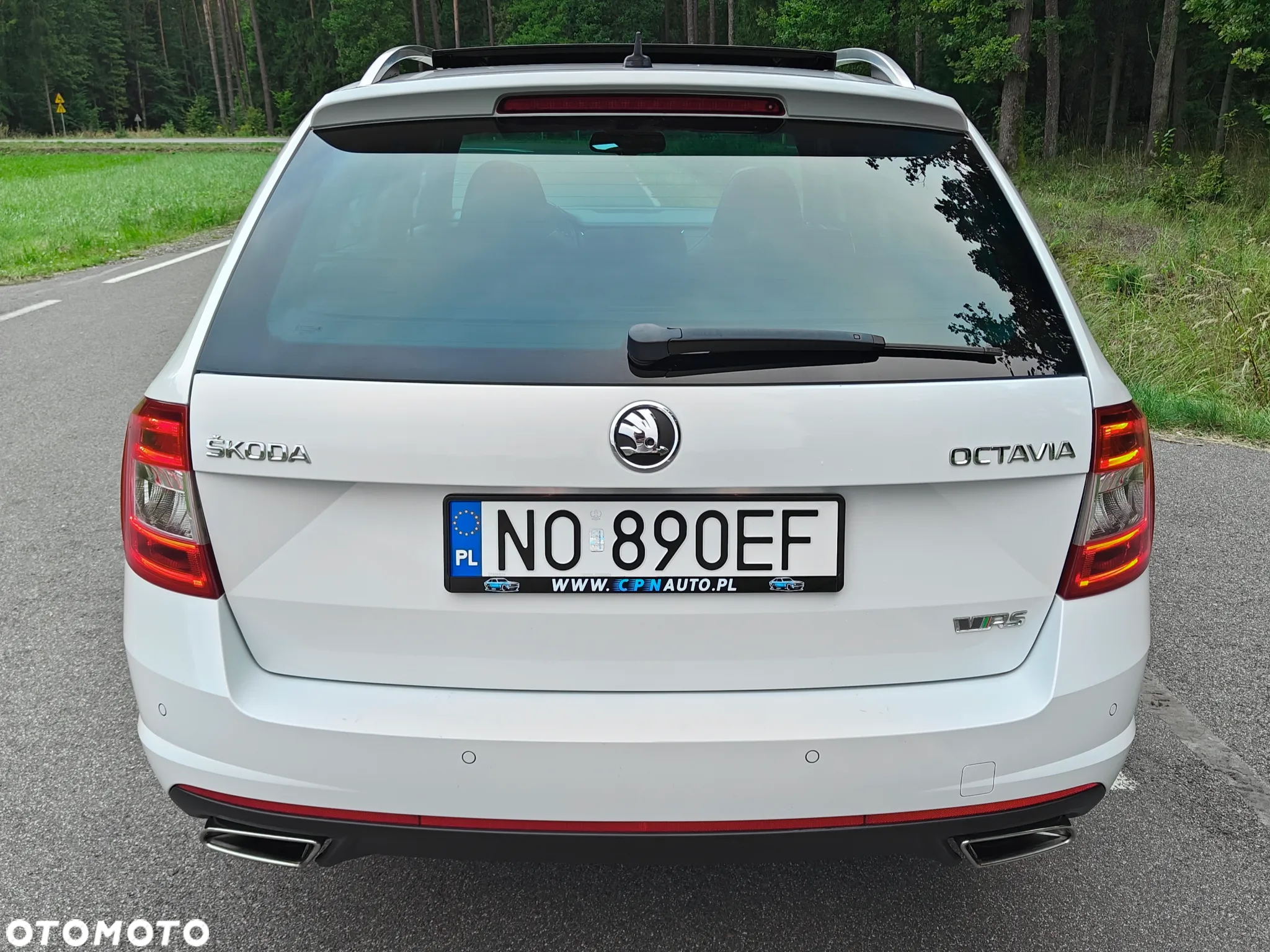 Skoda Octavia Combi 2.0 TSI (Green tec) DSG RS - 11